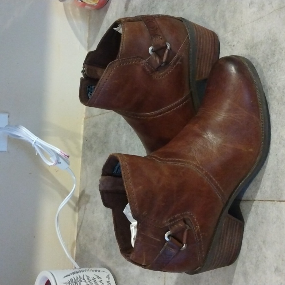 TEVA Boots